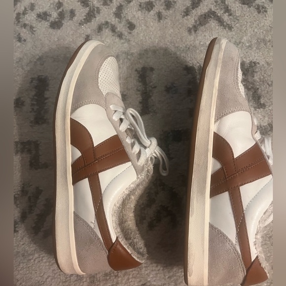 USED TORY BURCH HOWELL COURT LINED SNEAKERS SZ 8! - Picture 9 of 13